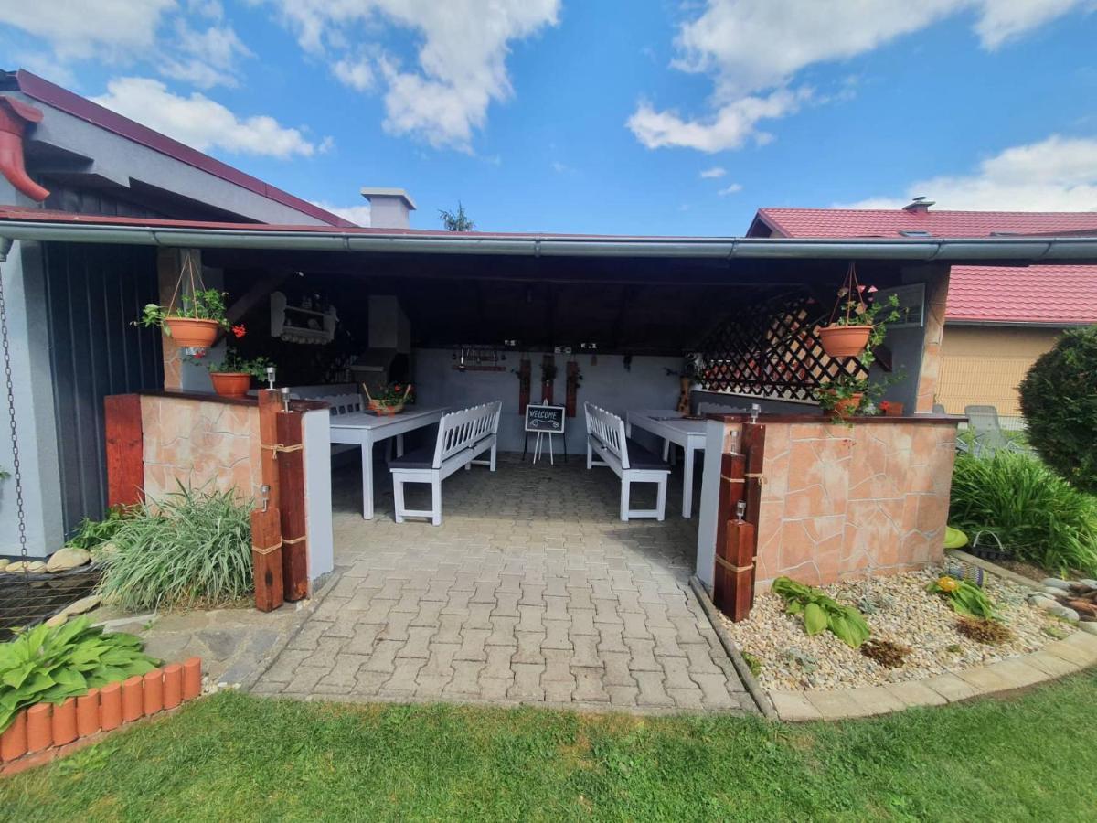 Apartmanovy Dom Stela Bešeňová Buitenkant foto