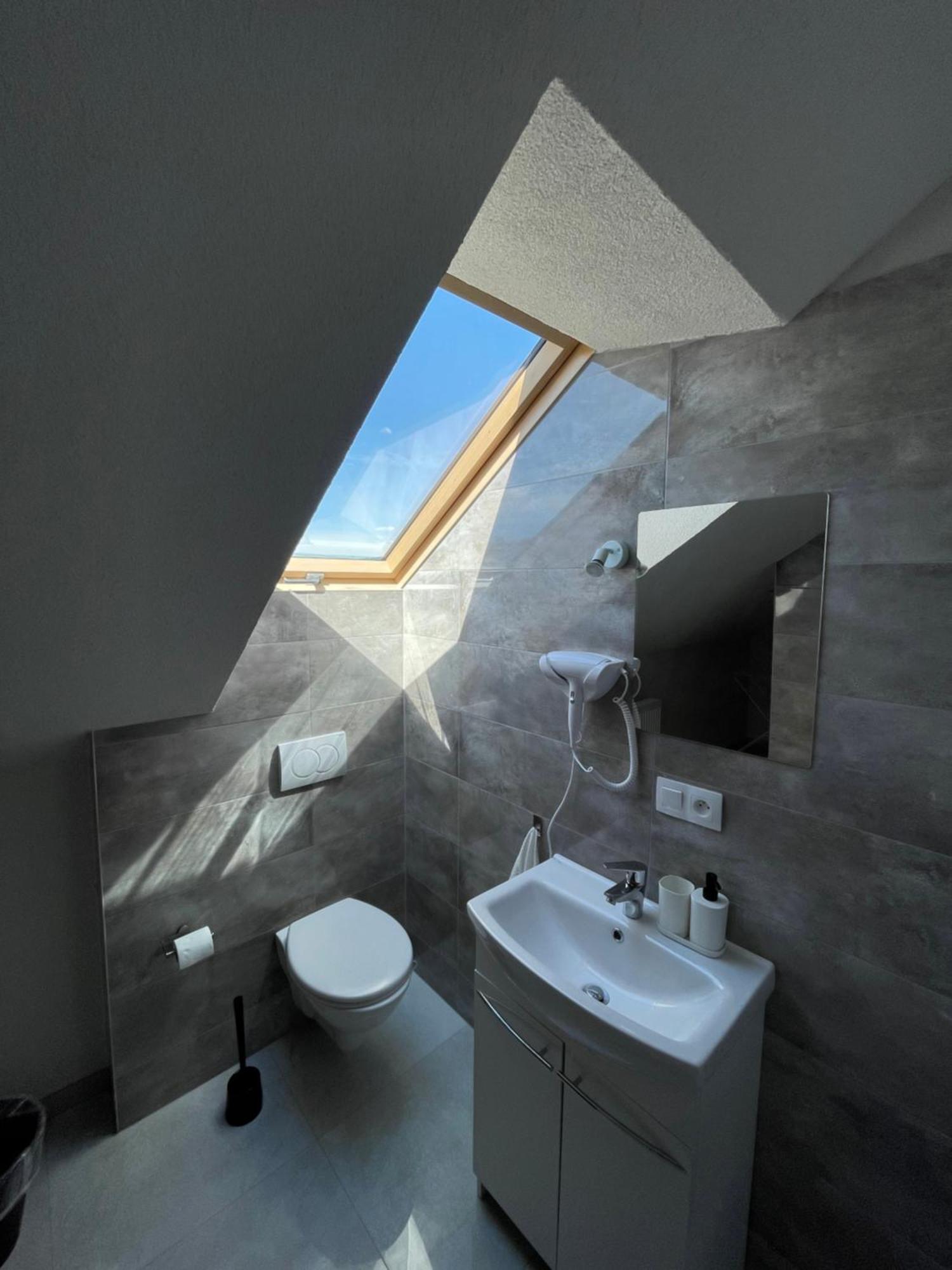 Apartmanovy Dom Stela Bešeňová Buitenkant foto