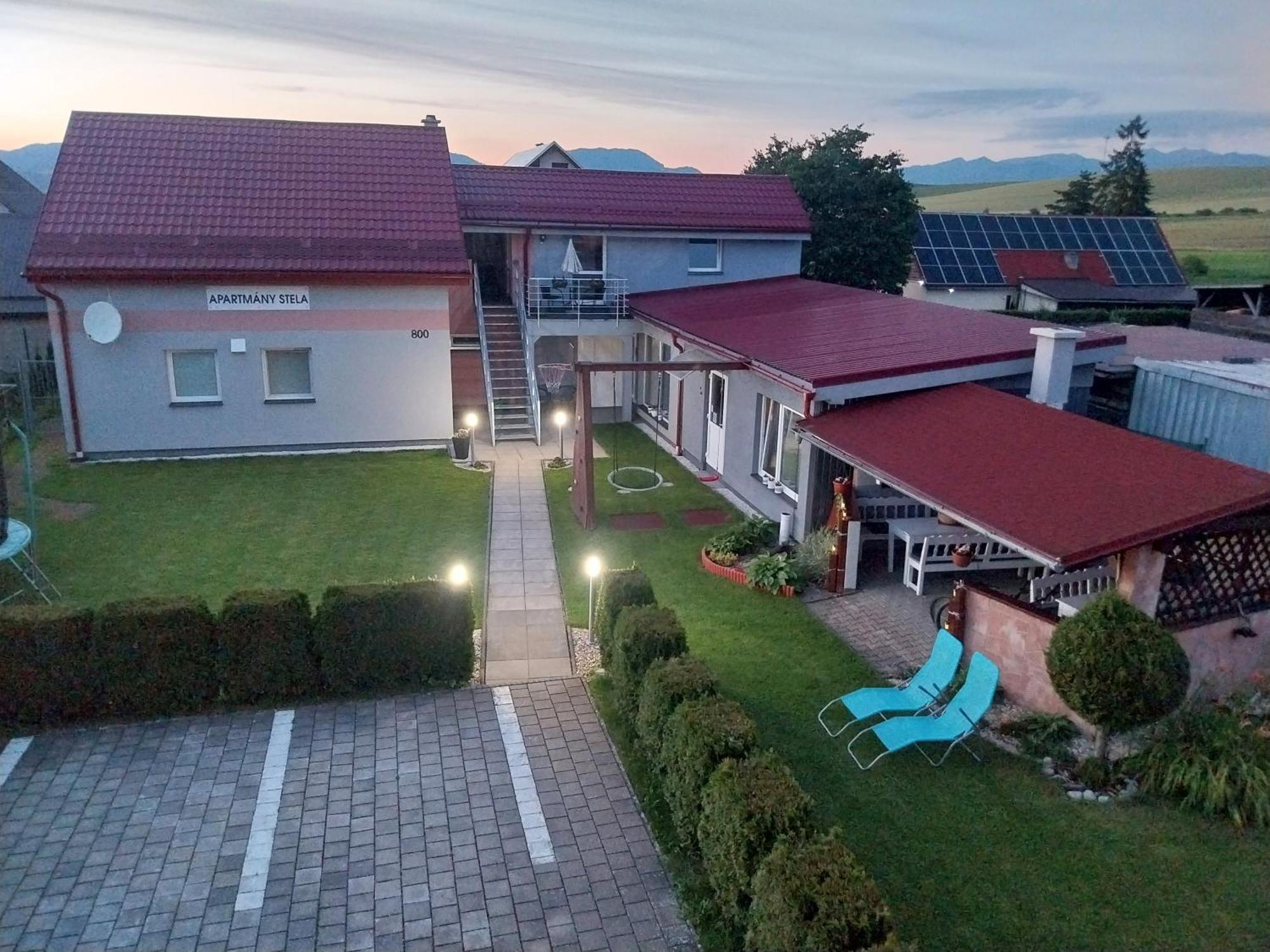 Apartmanovy Dom Stela Bešeňová Buitenkant foto